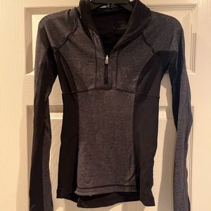 LULU LEMON REVERSIBLE QUARTER ZIP
